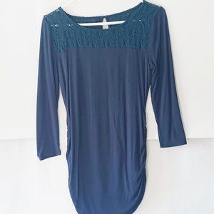 MOTHERHOOD MATERNITY Blue Lace Tee Size S